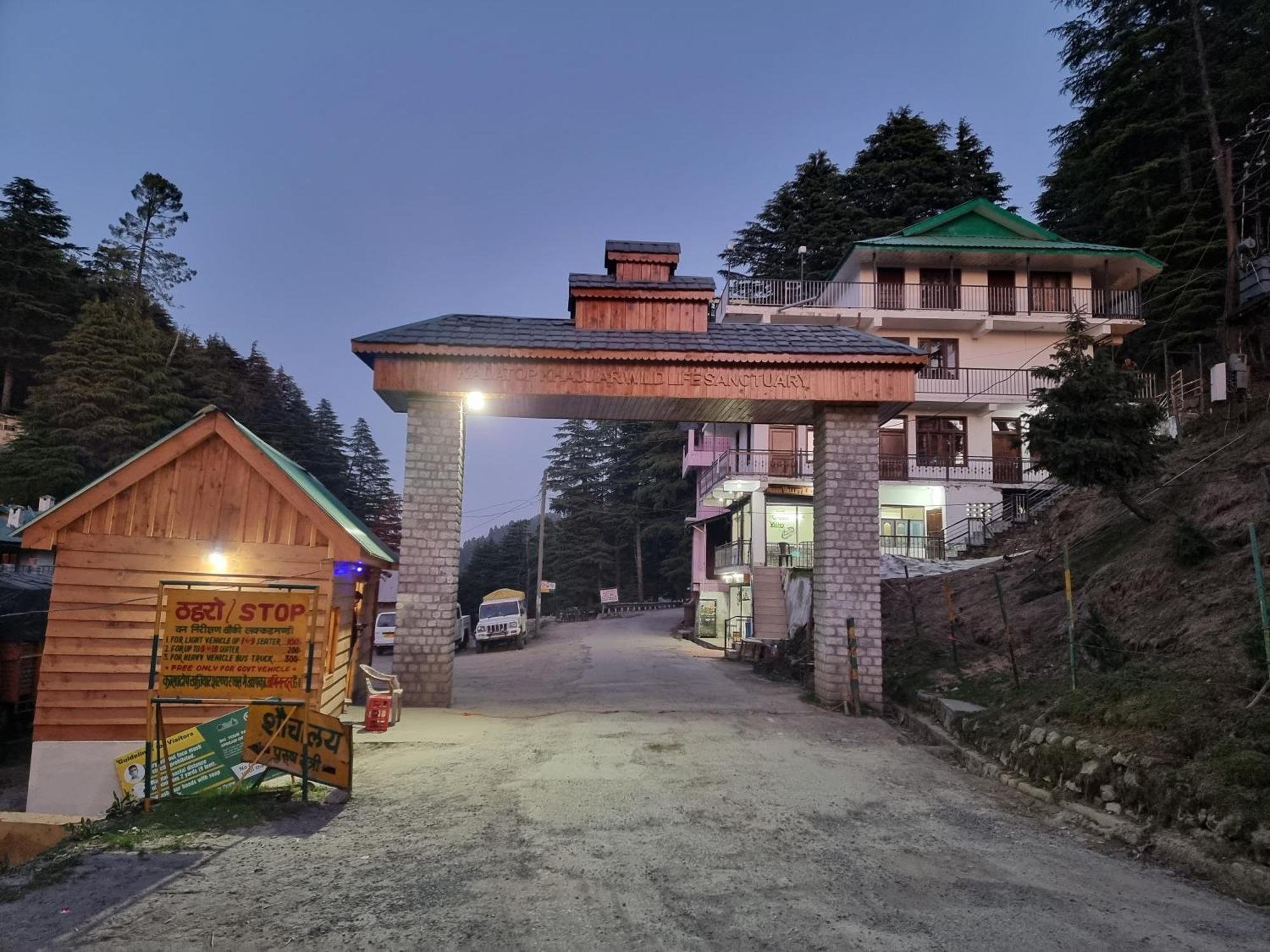 Forest Vibes Kalatop-Rooms And Restaurant Dalhousie Exteriér fotografie